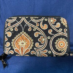 Vera Bradley Caffe Latte Zip Around Wallet Wristlet Brown Black quilted paisley